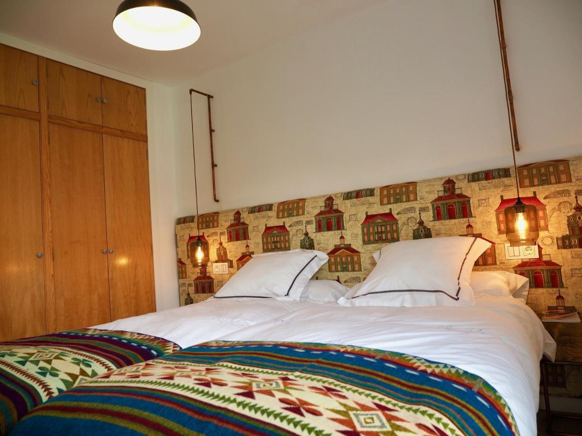 Oroel Apartment Хака Екстериор снимка